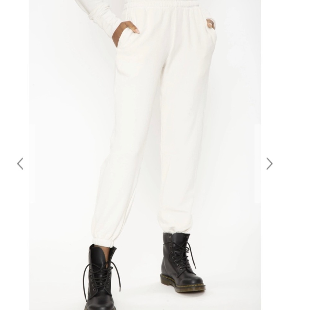 Sundry ruched waist sweatpants in bone tone stretch on waist casual joggers Nwts